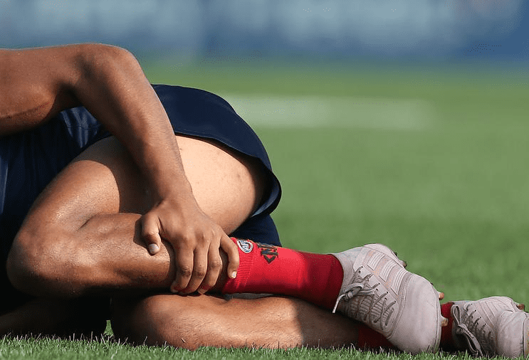 COMMON INJURIES PLAGUING AFL PLAYERS: Tips To Lower Your Risk!